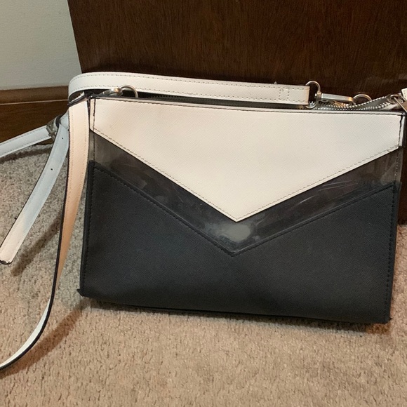 Purse - Picture 1 of 2